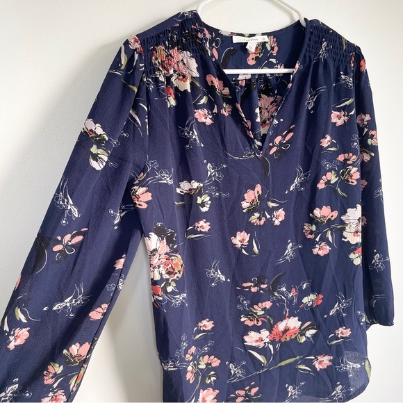 Fun2fun Kenmore split neck blouse - Picture 2 of 6